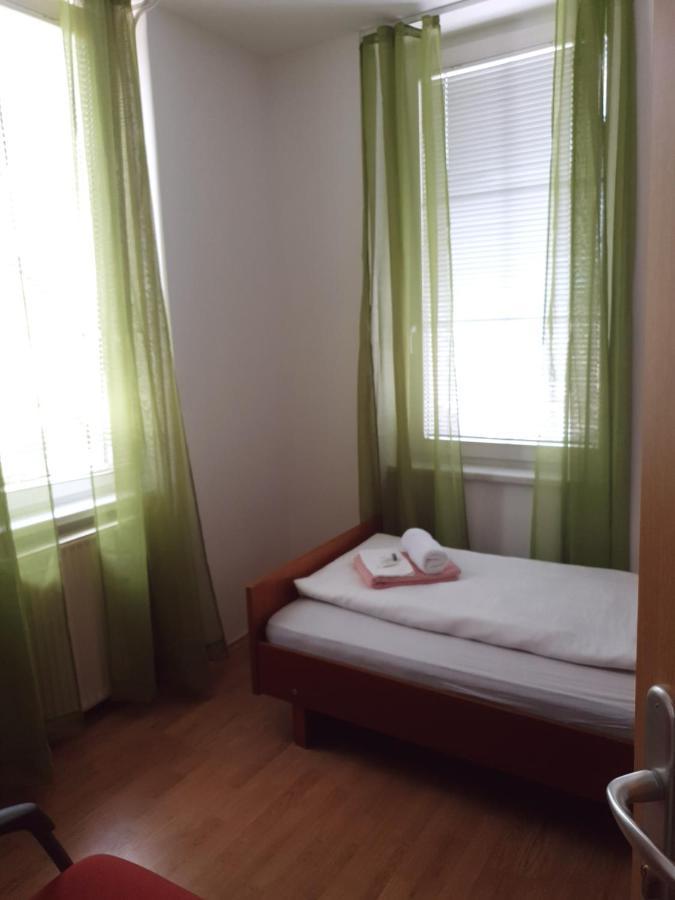 Guesthouse Osvald Zirovnica Exterior photo